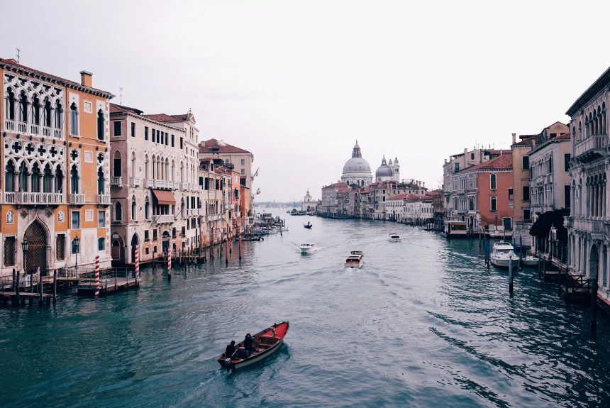 Canaletto tells about the Venetian vedute