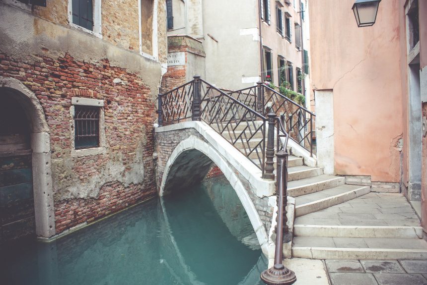 Through the streets of Venice: Jewish Ghetto